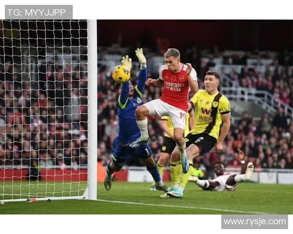 当足球明星失业潮来袭球场荣耀何去何从的思考与反思