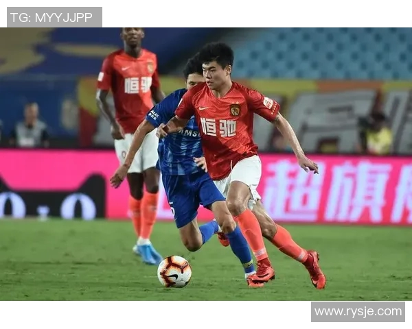 楚阿梅尼的崛起与挑战:年轻球员在国际足坛的奋斗与梦想 楚阿梅尼的崛起与挑战:年轻球员在国际足坛的奋斗与梦想