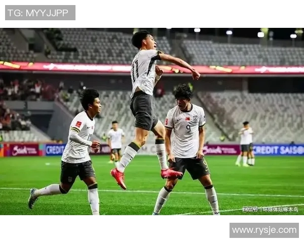 国足逆袭韩国以1-0小胜展现实力期待未来更辉煌的表现